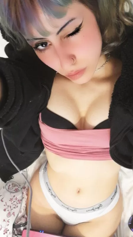 Wanna game?! If you can focus at least..