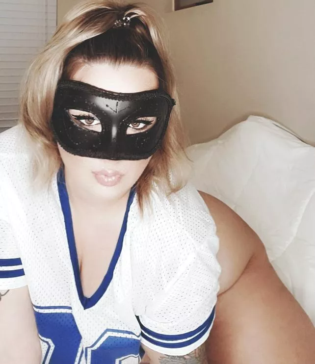 Wanna make a touchdown ? 🏈😈