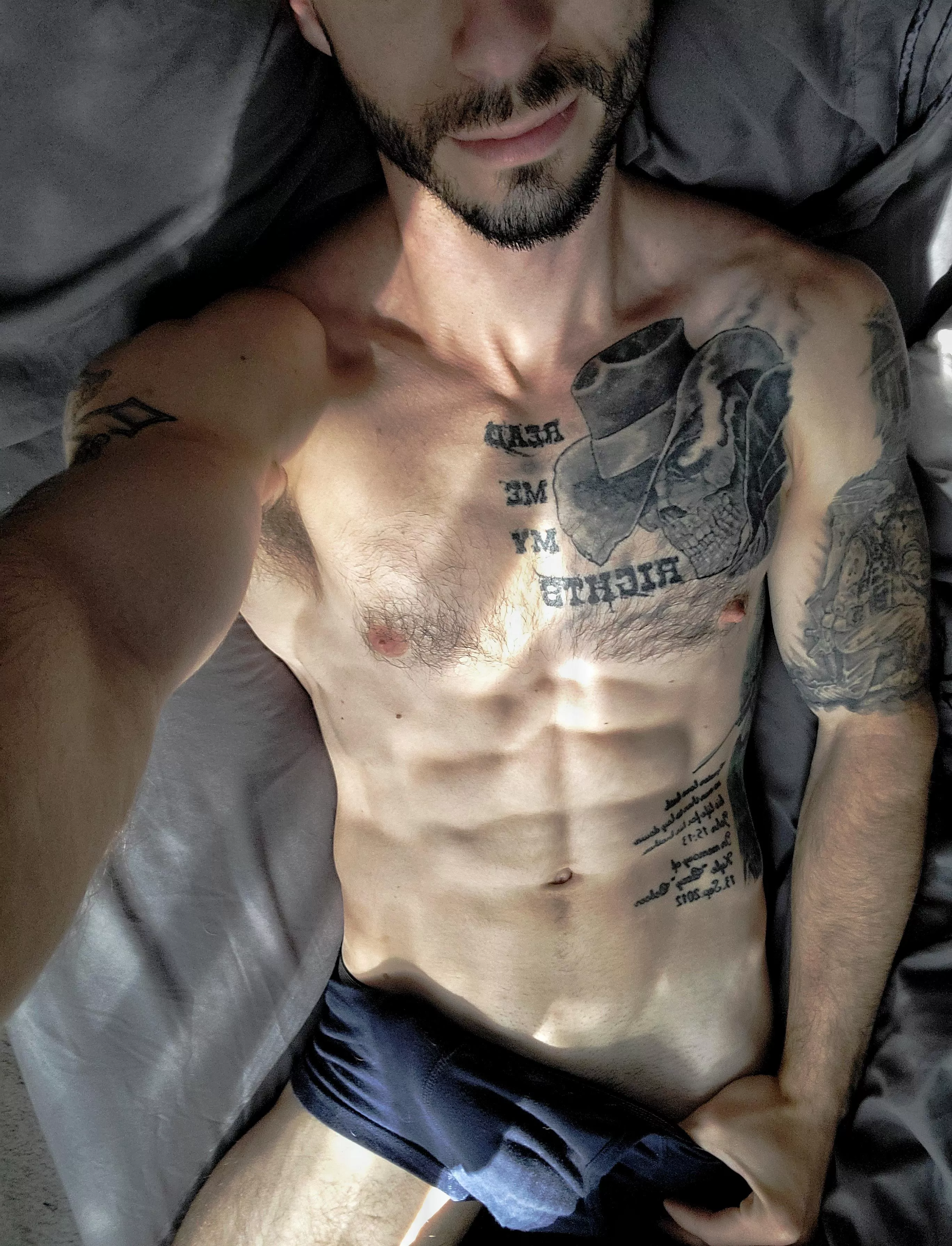 Wanna spend the rest of your day in bed with me? 😚