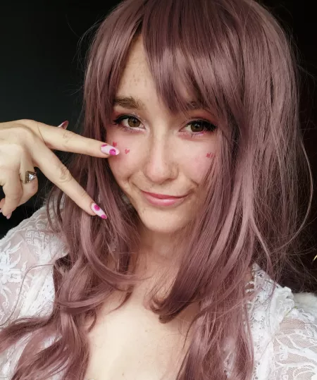 wanted to do a cute makeup ... hope I did it?) 😸