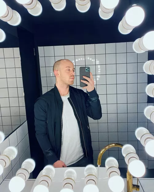 well good morning to me 🥵