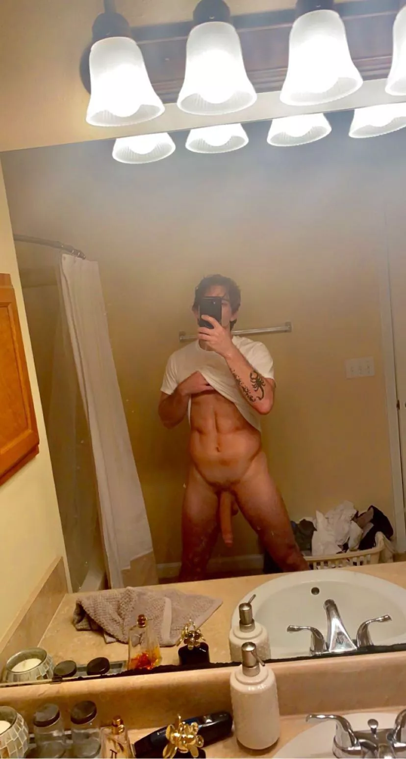 Welp, I’ve always wanted a public opinion about my cock. And Reddit seemed like the place to go. Rate it up