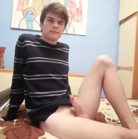 what about twink tops? 😳