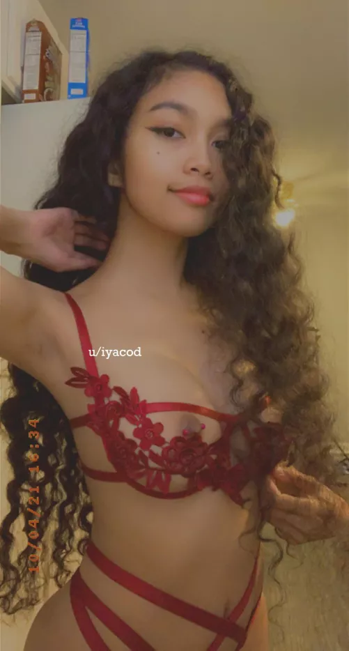 What color lingerie do you like the most on me?