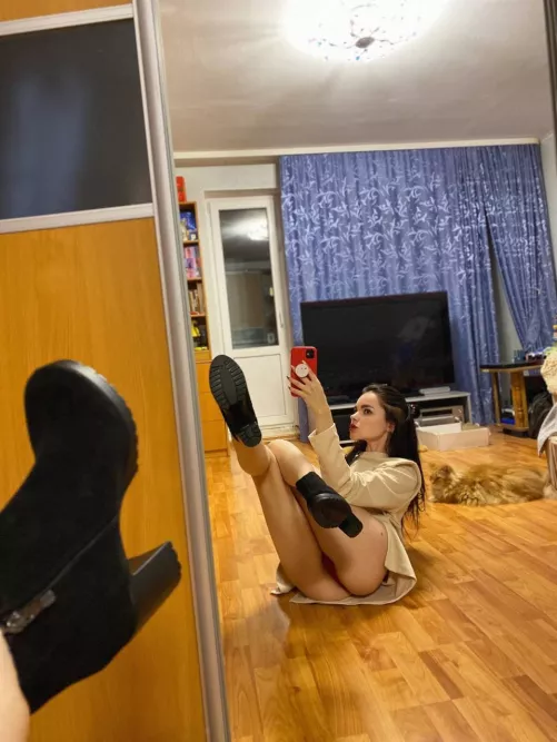 What do u think about my sweet legs?️