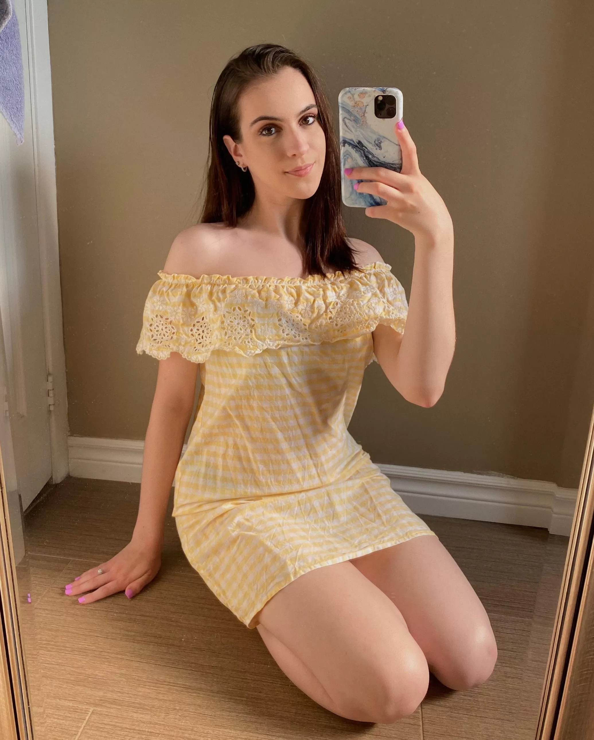 What if I told you that I’m wearing nothing under my dress? 🙈