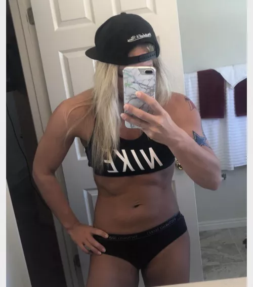 What kind of jewelry should I get for a button piercing?!? 😈