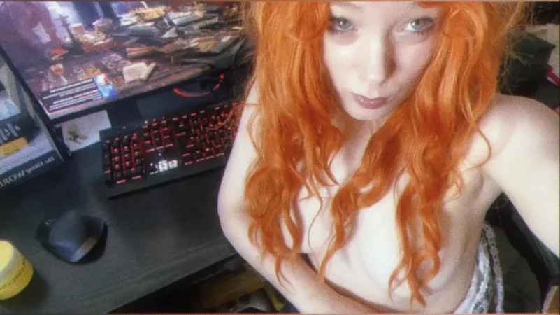 What’s the game? 😜 (I have a very basic setup, nothing aesthetic 🙁)