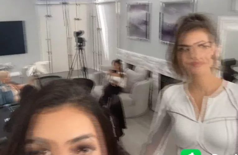 What's with the lines? This happens only when someone plays a clip