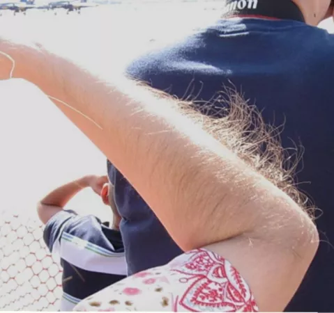 When arm hair is as long as head hair 😅