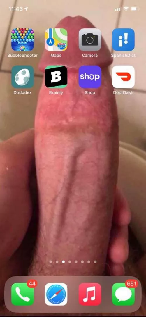 When the cucks screen saver is now my cock . Looking for beta cucks