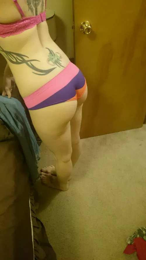 where's the older guys 50-70 that come just to look? Kik is same