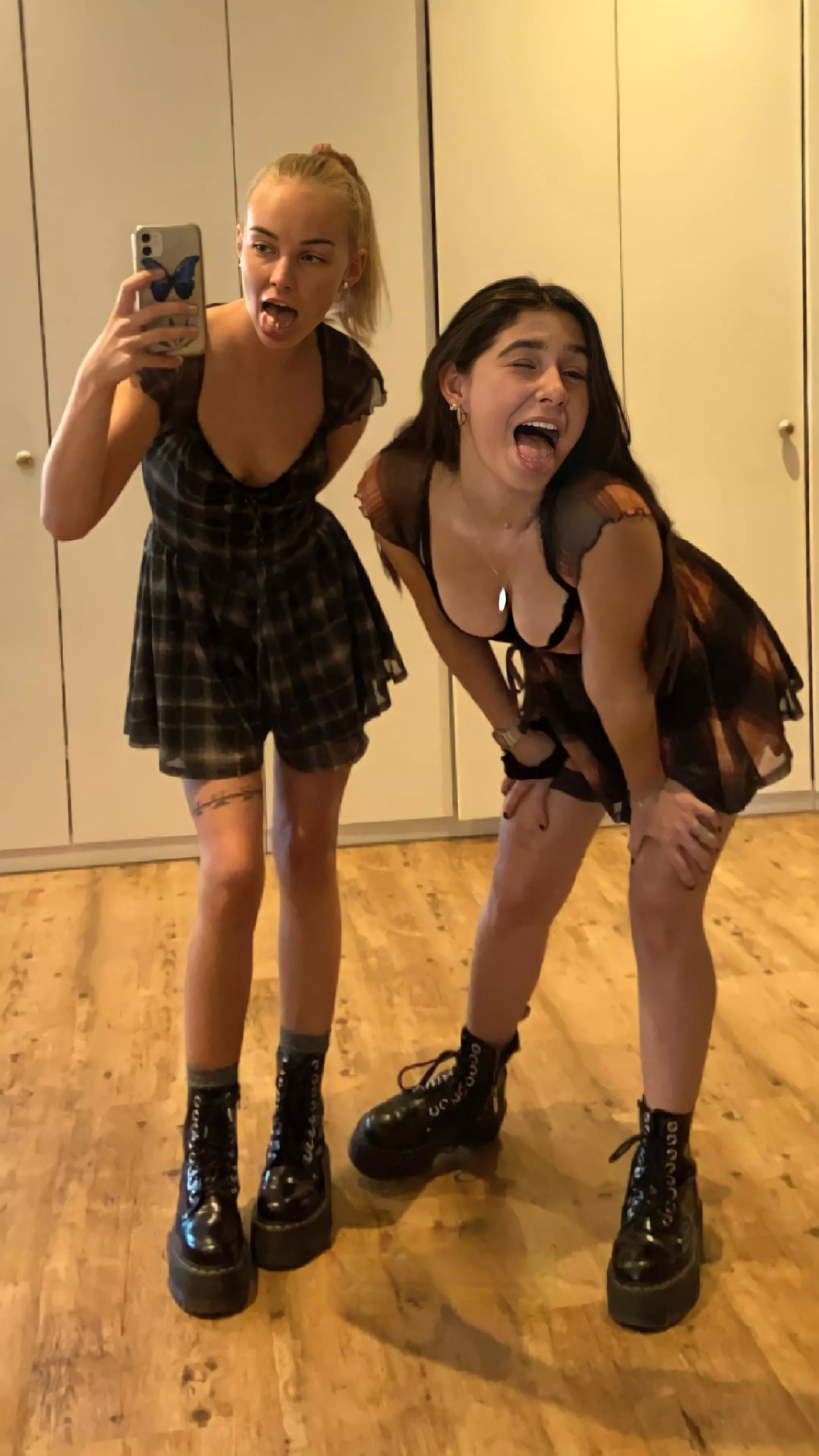 Which one?👅