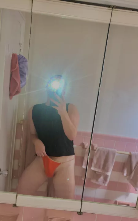 who likes my orange thong?