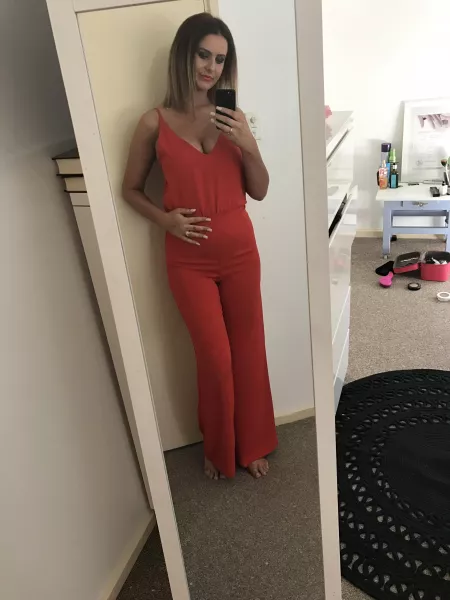 Who wants exchange wife’s nudes