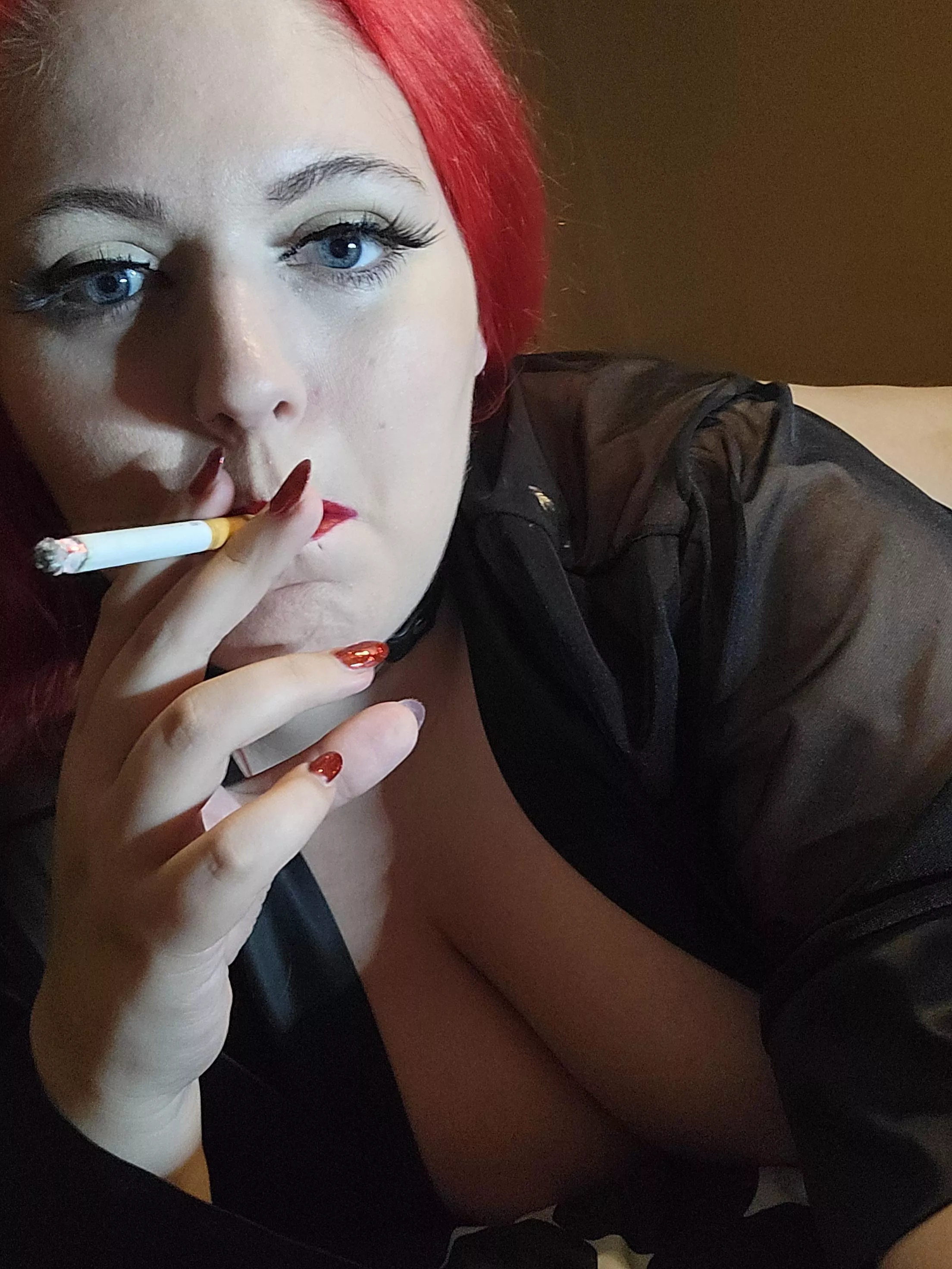 Who wants to get behind and pleasure me while I smoke?