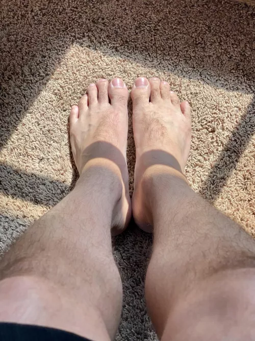 Who wants to touch, tickle and suck on my size 13βs? Who wants to touch, tickle and suck on my size 13βs?