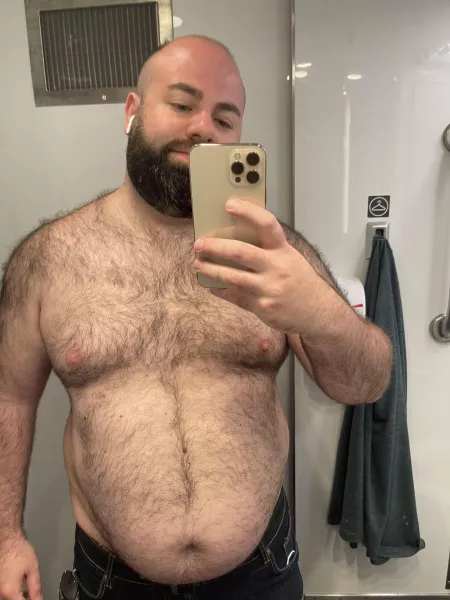 Who would like to give me a bj on this train ride? 😈