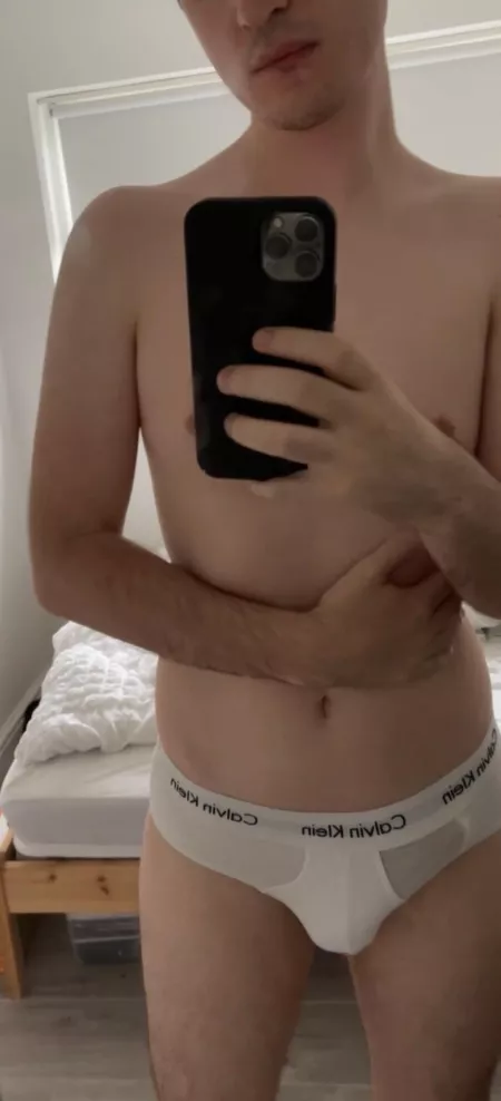 Who’s just wanting friends to chat and play with these days?! DM’s are open!