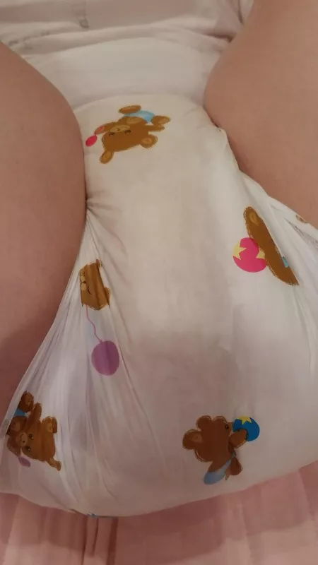 Will someone change me please?? My pamper is so full of my tinkle...😪 .. You can lick my lil temple clean?? My tinkle isn't poison.. you might find it yummy!