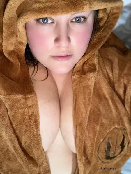 Will someone come and snuggle with me? 😇