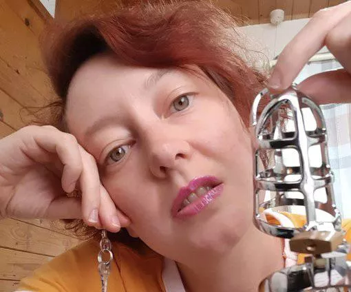 Worship,Strip and tease for this….Can I be your key holder