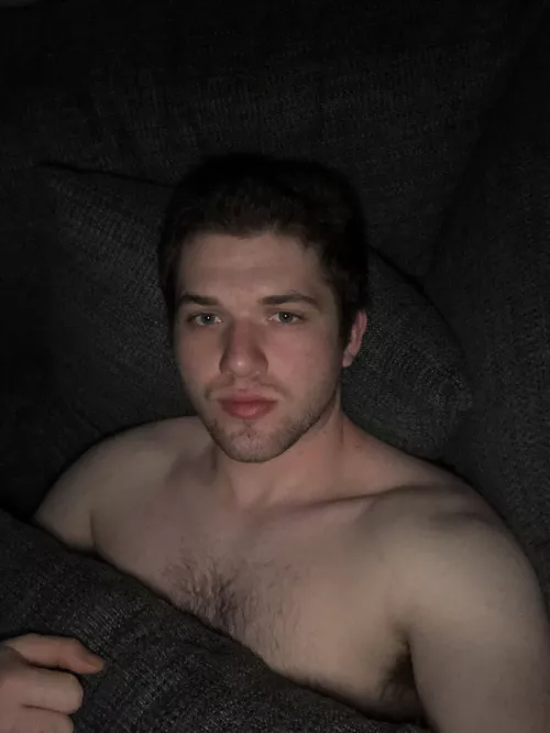 Would anyone wanna spend the night with me on the couch? 🤪