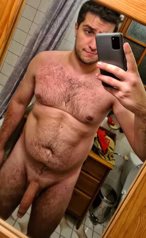 Would love a lady to steam up the bathroom with [M]23, 6'7, 250lbs
