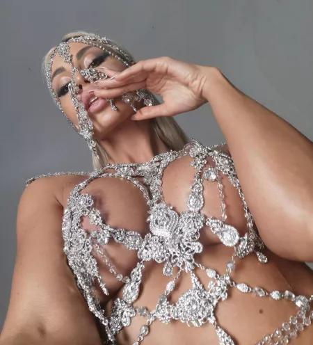 Would u like to get some role-play?😈(f)