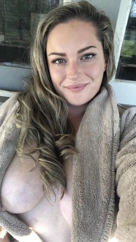 Would you date me? 🥰 Would you date me? 🥰