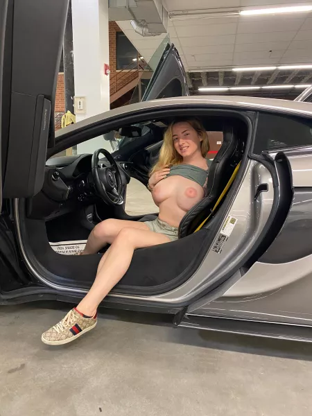 Would you fck me in the McLaren daddy ? 😋