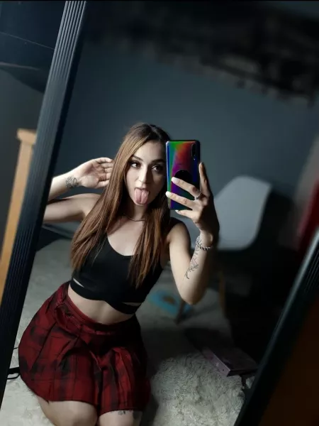 Would you fuck me on the first date?😈