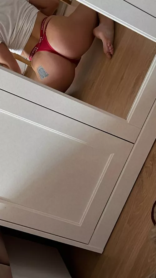 Would you like to spank her?