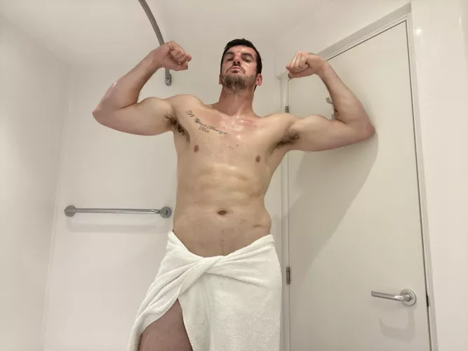 Would you want to tackle me? 7’ [m] [oc]