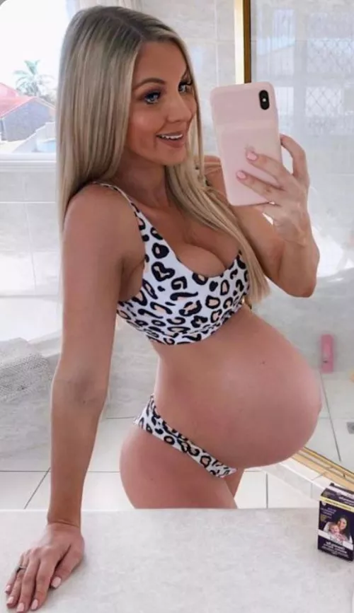 Wow! My tits barley fit?!?!