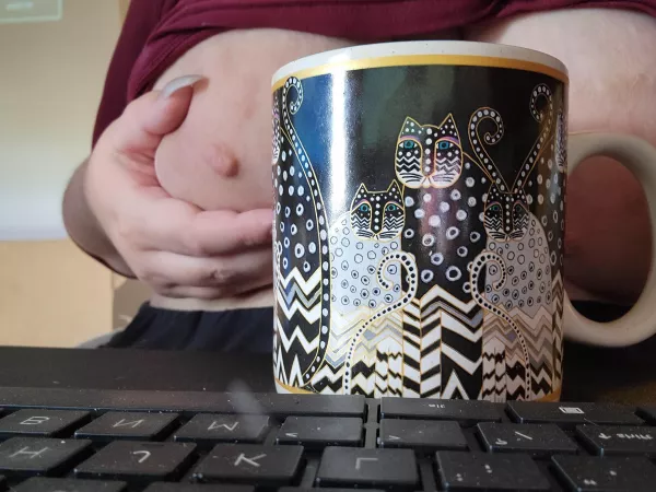 Wow no one wanted to help with my Monday 😒[f]