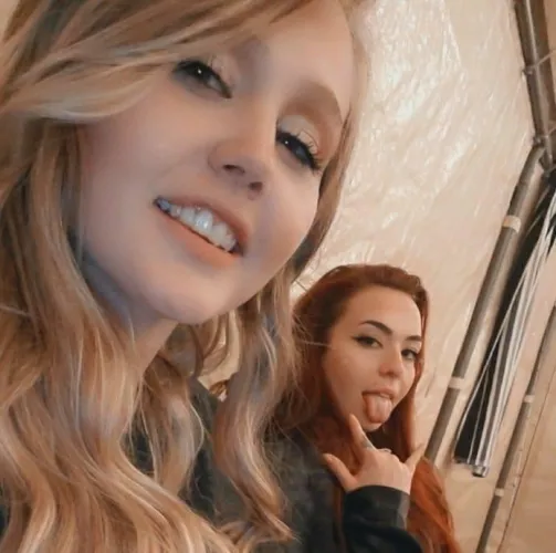 You have to face fuck one of us, who you going with? 🙈 [2]