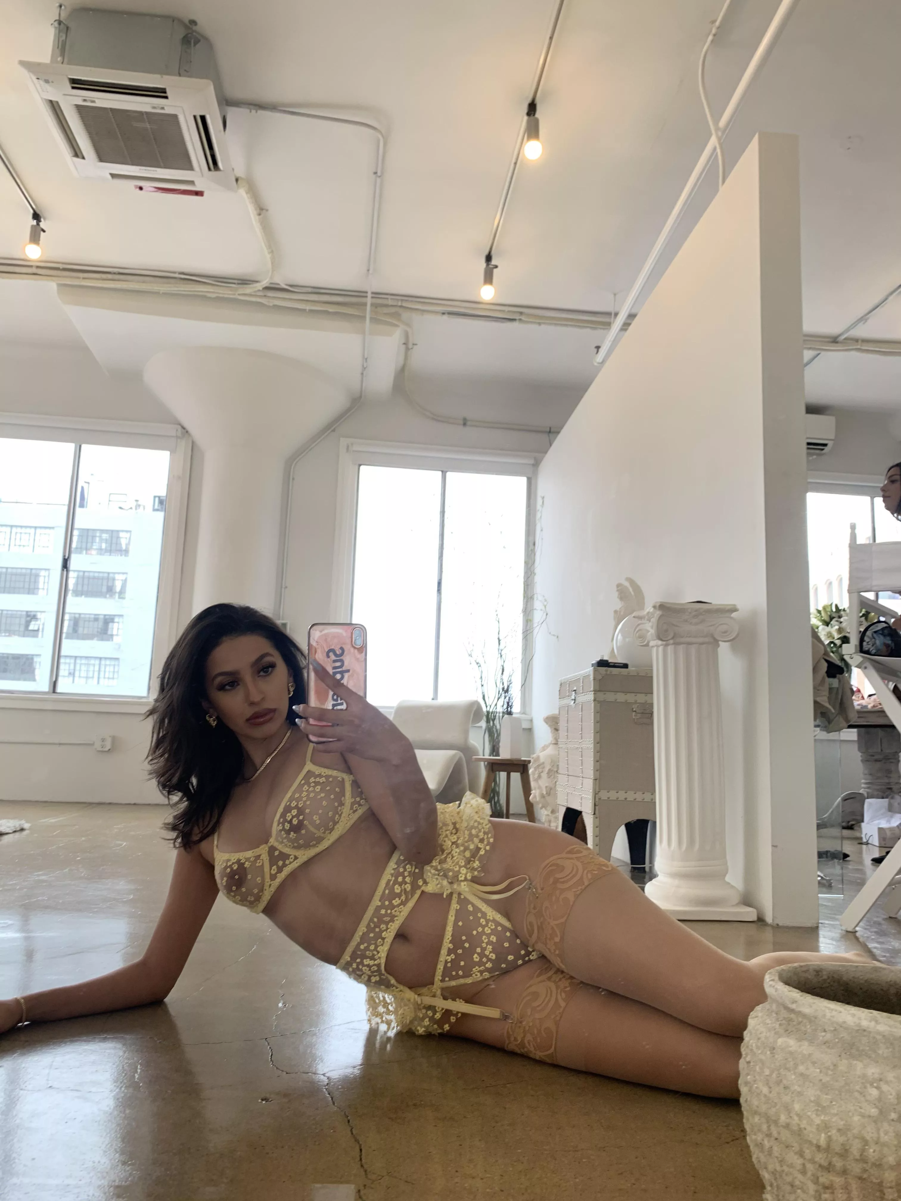 You like my yellow lingerie 💛