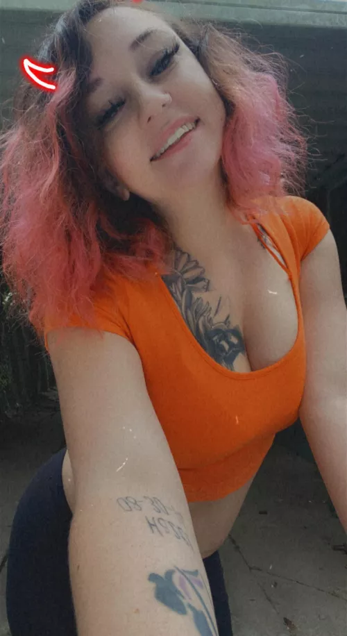 Young sexy mama , I turned 25 yesterday 🥰🥰