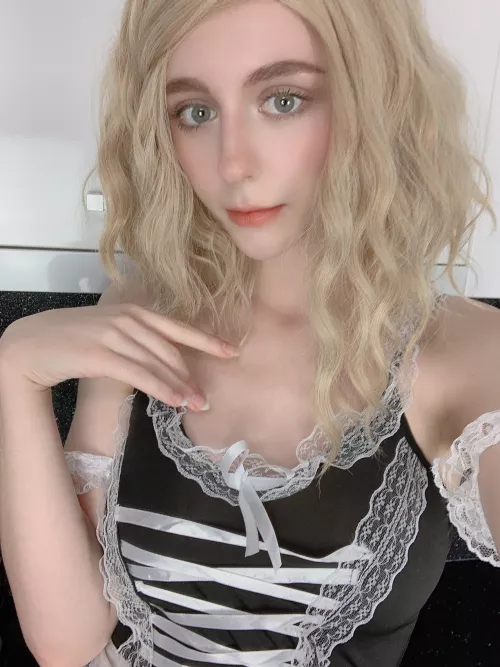 Your cutie maid [OC]