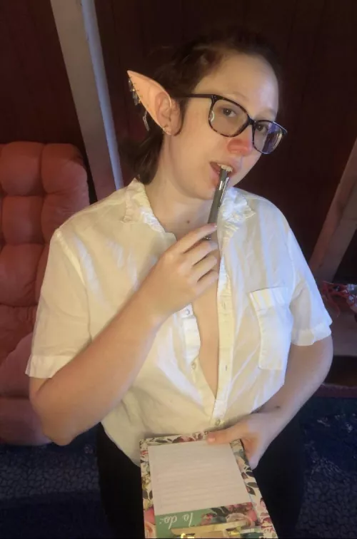 You’ve heard of femboi hooters, but what abt androgynous elf taco bell?