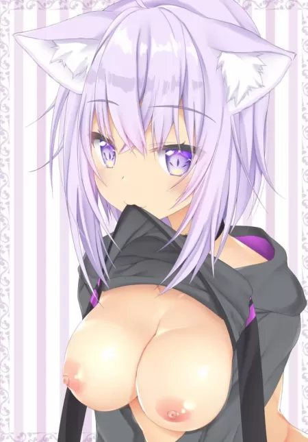 I wanna grab em so badly.