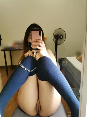 First post here, am I adorable with my choker and leash? 👉👈💖